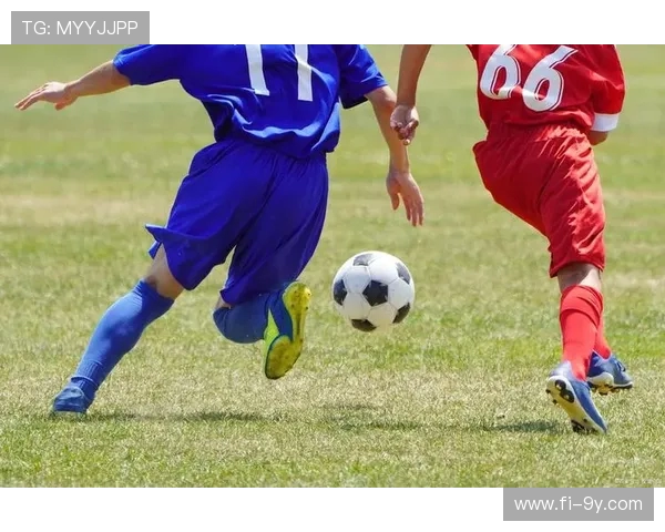 八人制足球边锋高效过人技巧与实战突破全方位解析技法运用全面讲